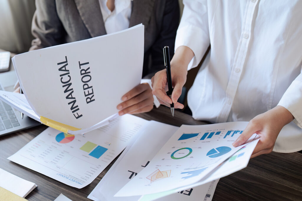 Ilustrasi Laporan Keuangan Konsolidasi dan Laporan Keuangan Biasa